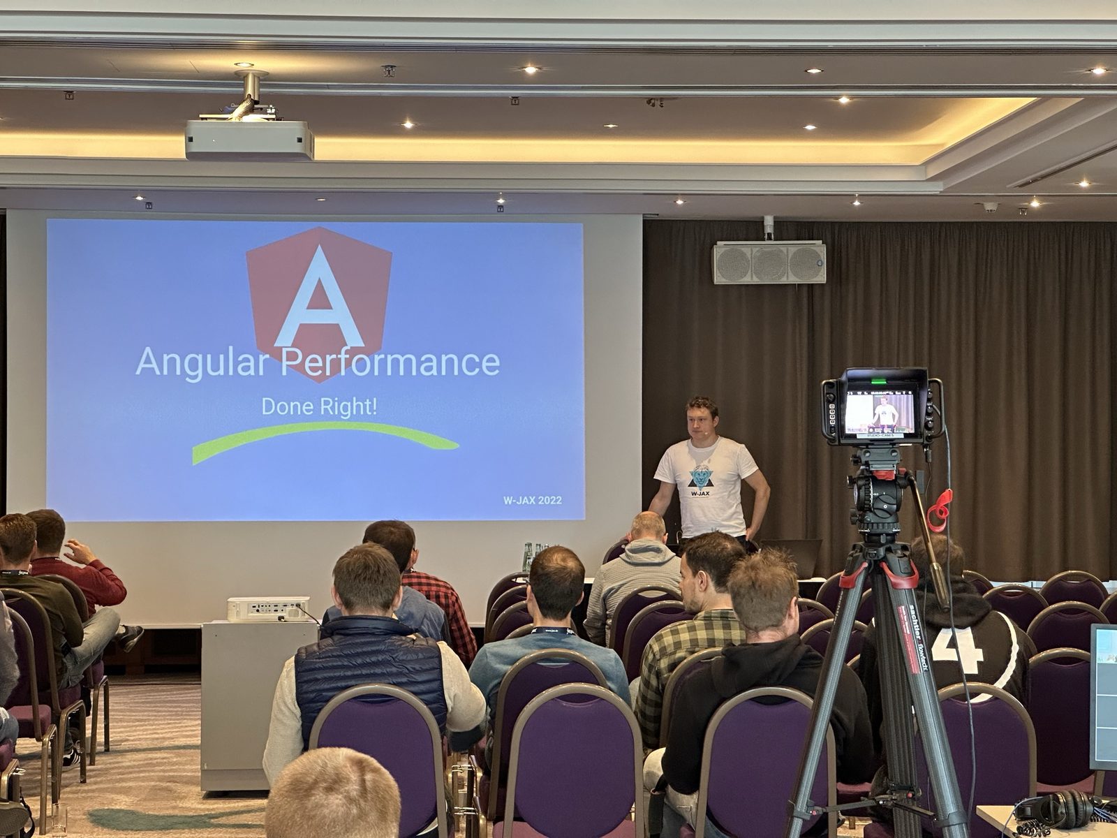 Vortrag Angular Performance Done Right vor Publikum
